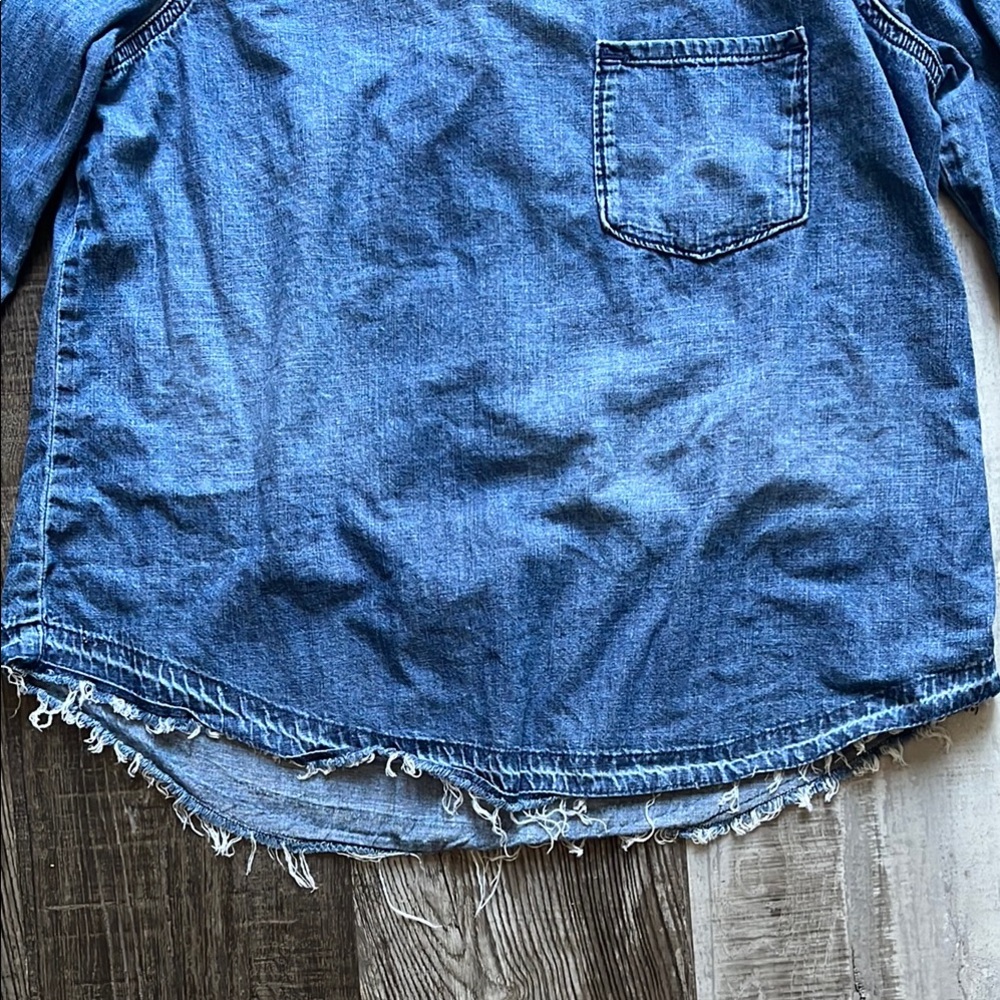 Madewell Denim 1/4 Sleeve Women’s Shirt - Picture 3 of 4